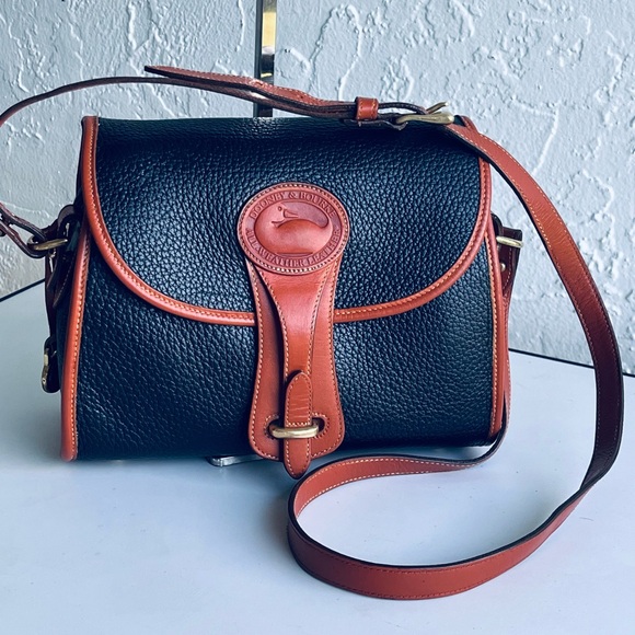 VINTAGE MIDNIGHT BLUE  SADDLE TAN PIPING DOONEY ESSEX SHOULDER CROSSBODY BAG AWL - Picture 3 of 16